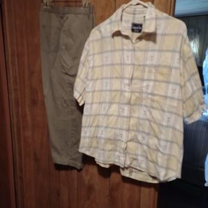 WOMEN'S CAPRIS AND SHIRT.